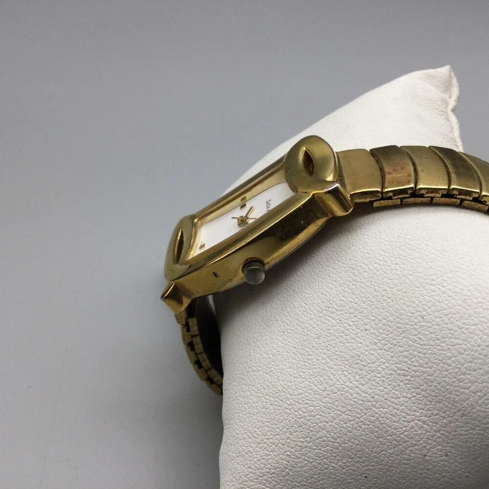 Delta Burke Womens Watch 25mm Gold Tone Asymmetrical Stretch Band New Battery